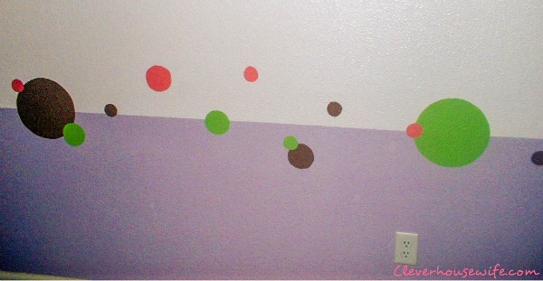 How to paint polka dots for a kids' room