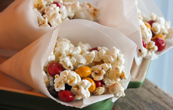 Fall Popcorn Trail Mix #HarvestFun #shop