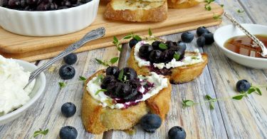 Blueberry and Goat Cheese Crostini Recipe from 5 Minutes for Mom
