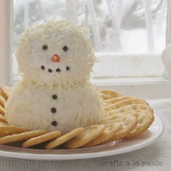 Cute and Yummy Snowman Cheeseball from Crafts a la Mode