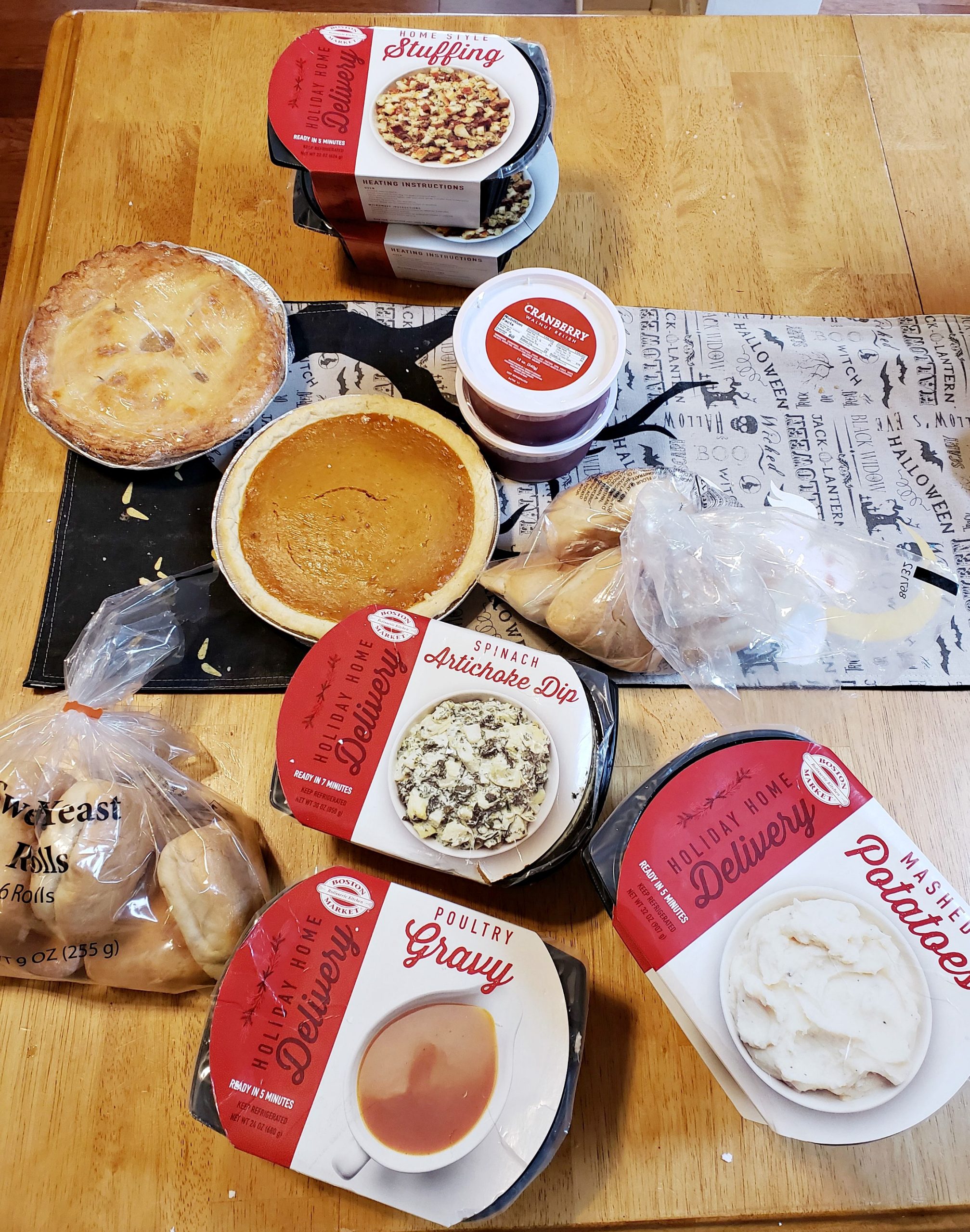 Stress-free Thanksgiving Dinner with Boston Market Thanksgiving Home ...