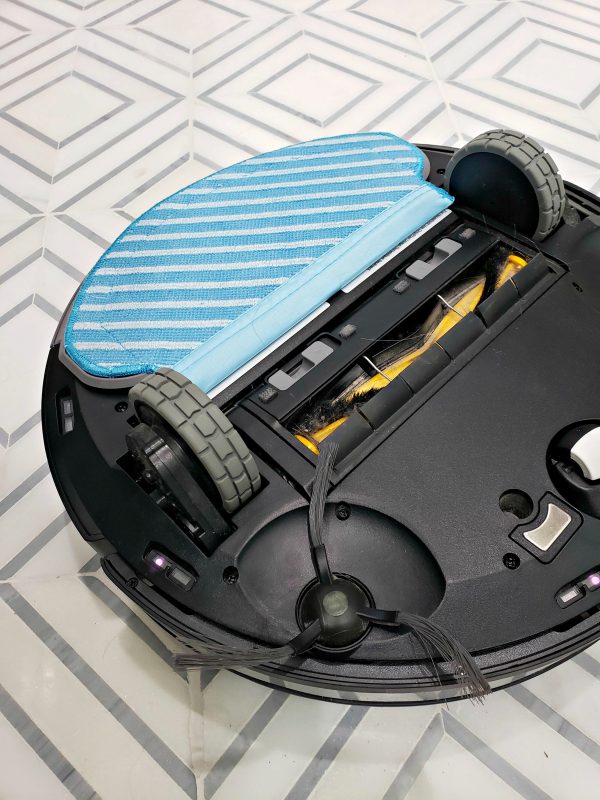 Hands-Free Floor Cleaning with Deebot Ozmo 950