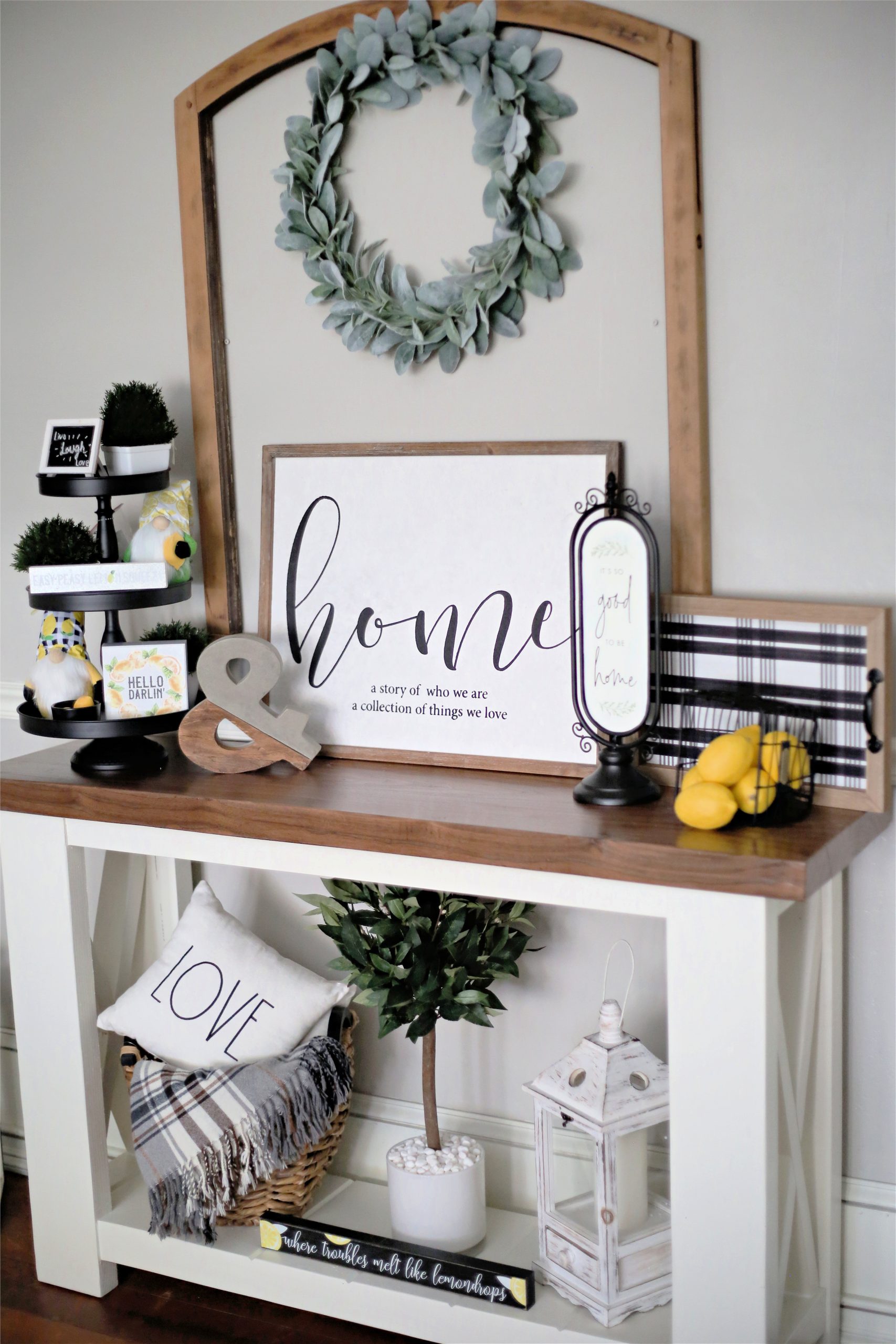 Decorating a Farmhouse Console Table
